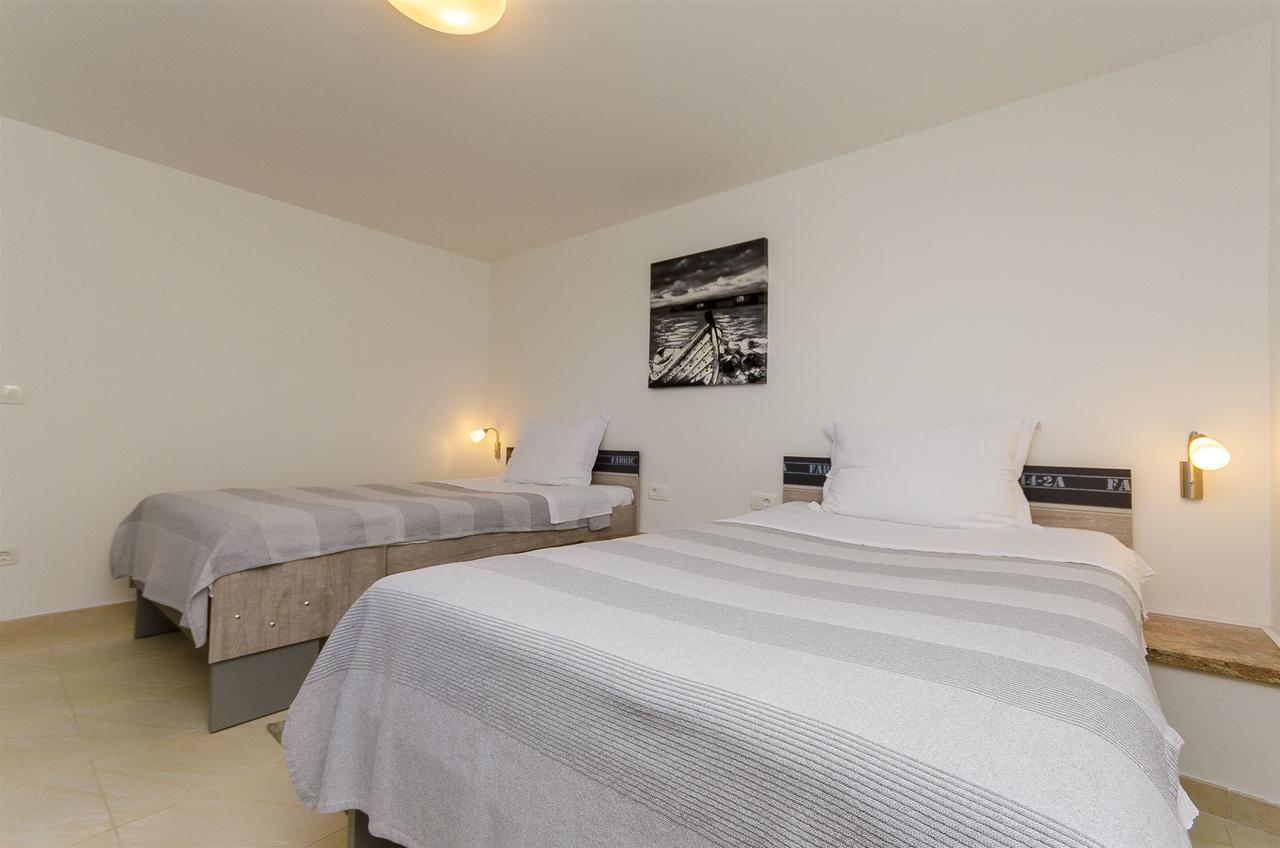 Apartment Mirjana Rogoznica  Buitenkant foto